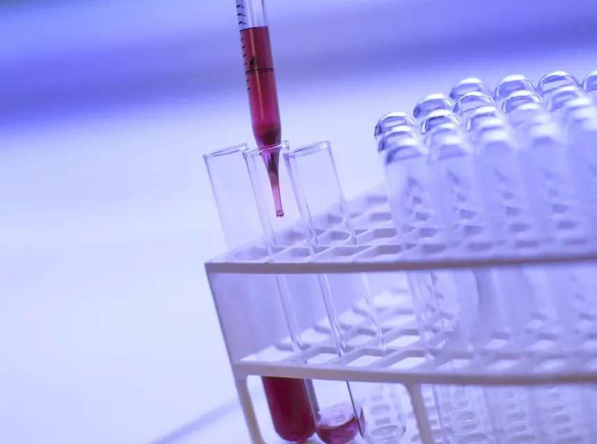 BioSample échantillon de sang avec des tubes à essais